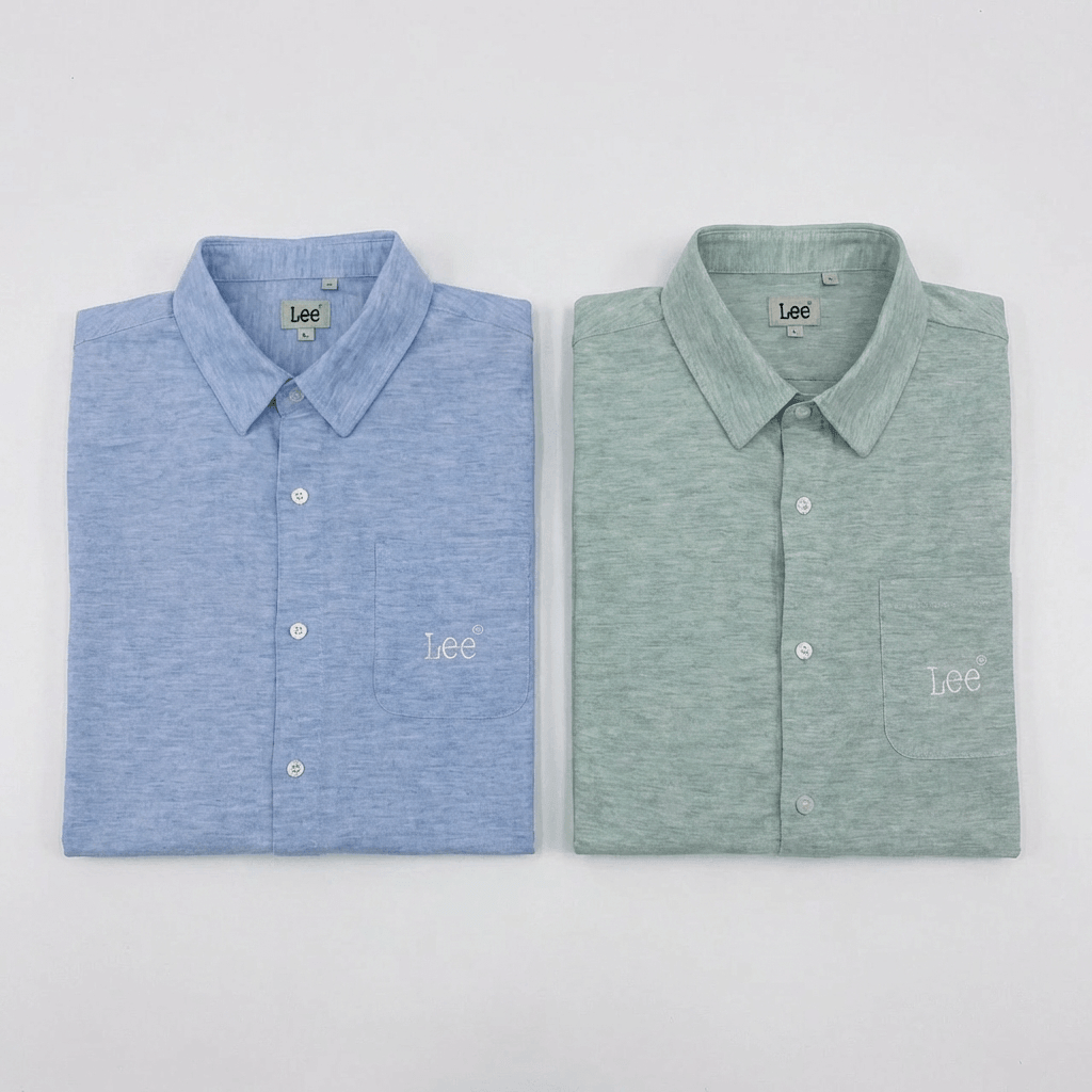 儿童刺绣浅蓝色校服衬衫近景款式展示